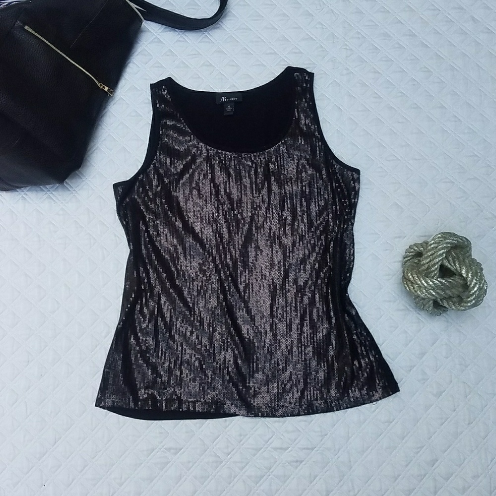 MUST BUNDLE Sequined black tank top